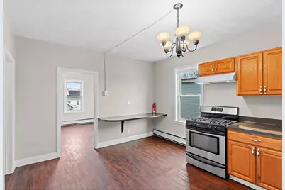 6-8 Dalton St, Lowell, MA 01850 - Photo 15