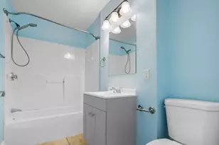 8 Cedar St, Haverhill, MA 01830 - Photo 17