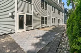 425 Lagrange St, Boston, MA 02132 - Photo 13