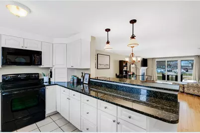 126 Merrimac St #19, Newburyport, MA 01950 - Photo 3