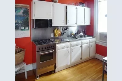 1060 Beacon St #15, Brookline, MA 02446 - Photo 5