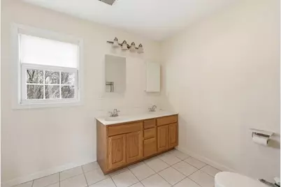 238 Sterling St, Fall River, MA 02721 - Photo 11