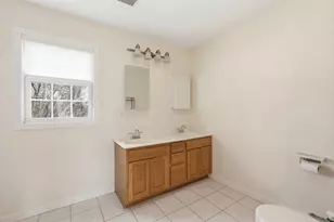 238 Sterling St, Fall River, MA 02721 - Photo 11