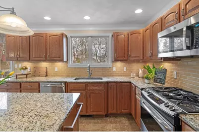 7 Hilltop Drive, Peabody, MA 01960 - Photo 13