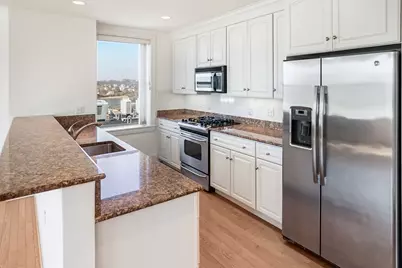 116-128 Rantoul St. #509, Beverly, MA 01915 - Photo 11