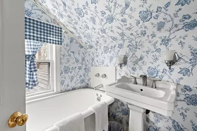 1 Mason St #2, Marblehead, MA 01945 - Photo 23