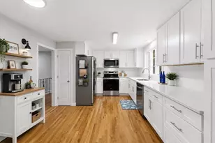 38 Juniper Ln, Holden, MA 01520 - Photo 7