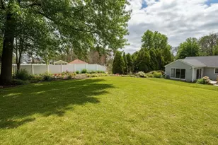 38 Juniper Ln, Holden, MA 01520 - Photo 27