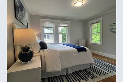 60-62 Cloverdale Rd #62, Newton, MA 02461 - Photo 5
