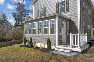 10 Johnson St, Newburyport, MA 01950 - Photo 3