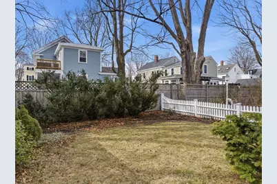 14 Allen St, Newburyport, MA 01950 - Photo 31