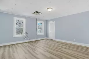 25 Palmer St, Fall River, MA 02724 - Photo 7