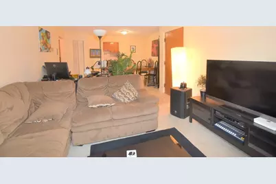 33 Cogswell Ave #4, Cambridge, MA 02140 - Photo 5