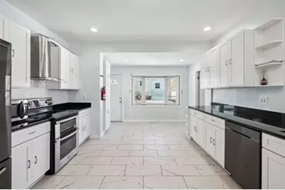 79 19th Street #A, Lowell, MA 01850 - Photo 3