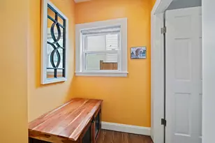 24 Moseley St, Boston, MA 02125 - Photo 9