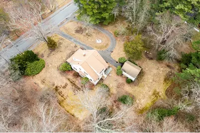 53 Elmwood Rd, Wellesley, MA 02481 - Photo 7