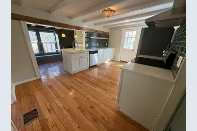 387 West Washington Street #2, Hanson, MA 02341 - Photo 5