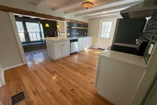 387 W Washington St, Hanson, MA 02341 - Photo 5