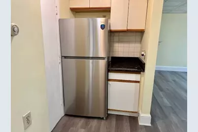 6 Harvard St #1, Lowell, MA 01851 - Photo 5