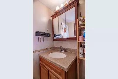 40 Baker Rd, Everett, MA 02149 - Photo 9