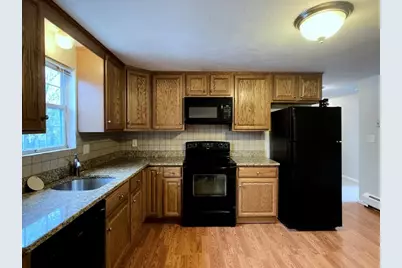 25 Columbia Avenue #2nd floor, Newton, MA 02464 - Photo 3