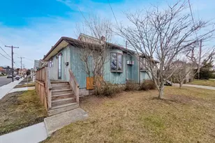 54 Slocum St, Acushnet, MA 02743 - Photo 1