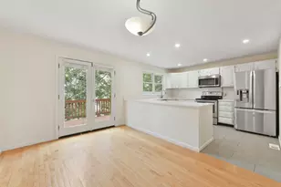 1045 Washington St, Newton, MA 02465 - Photo 7