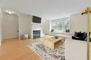 1045 Washington St, Newton, MA 02465 - Photo 3