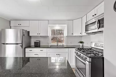 1430 Mammoth Rd, Dracut, MA 01826 - Photo 7