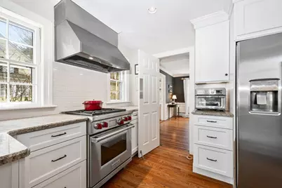 120 Forest St, Wellesley, MA 02481 - Photo 19