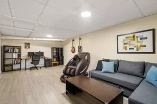 2 Bancroft St, Maynard, MA 01754 - Photo 31