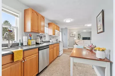 29 Kingsbury Avenue, Haverhill, MA 01835 - Photo 5