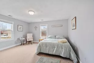 29 Kingsbury Ave, Haverhill, MA 01835 - Photo 7