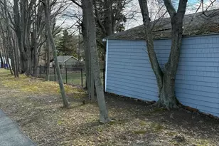 173 Liberty St, Rockland, MA 02370 - Photo 5