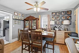 24 Jasper St, Springfield, MA 01109 - Photo 7