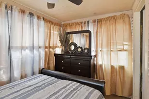 24 Jasper St, Springfield, MA 01109 - Photo 29