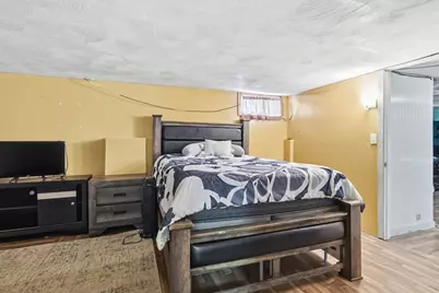 24 Jasper St, Springfield, MA 01109 - Photo 33