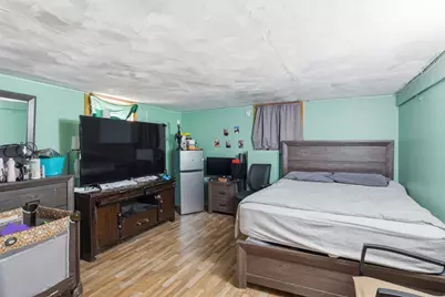 24 Jasper St, Springfield, MA 01109 - Photo 35