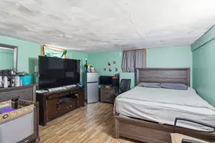 24 Jasper St, Springfield, MA 01109 - Photo 35