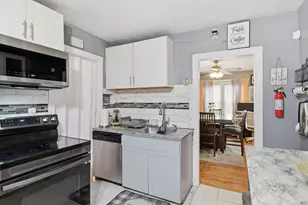 24 Jasper St, Springfield, MA 01109 - Photo 13