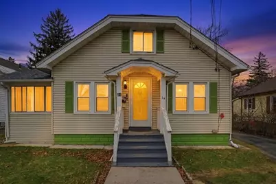 24 Jasper St, Springfield, MA 01109 - Photo 1