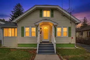 24 Jasper St, Springfield, MA 01109 - Photo 1