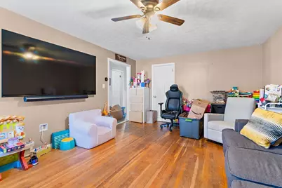 17 Vineyard St, Worcester, MA 01603 - Photo 9