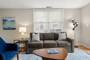 25 Holly Ln, Brookline, MA 02467 - Photo 3