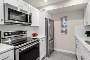 25 Holly Ln, Brookline, MA 02467 - Photo 13