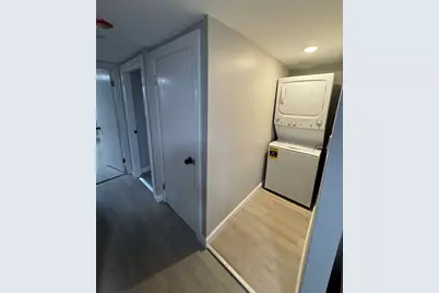 13 Hamilton St, Framingham, MA 01701 - Photo 5