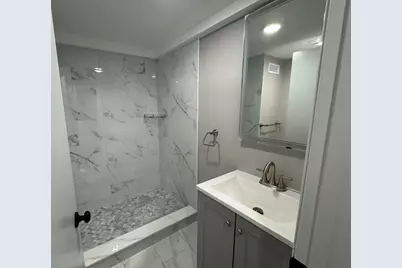 13 Hamilton St, Framingham, MA 01701 - Photo 3