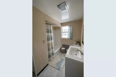 73 Davis St #B, North Andover, MA 01845 - Photo 5