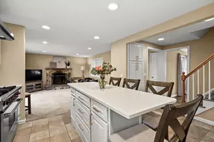 12 Old Carriage Dr, Wilbraham, MA 01095 - Photo 3