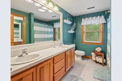 9 Santom St, Auburn, MA 01501 - Photo 23